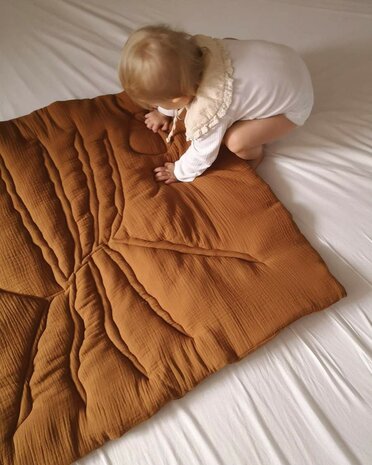 Rachèl quilted Playmat