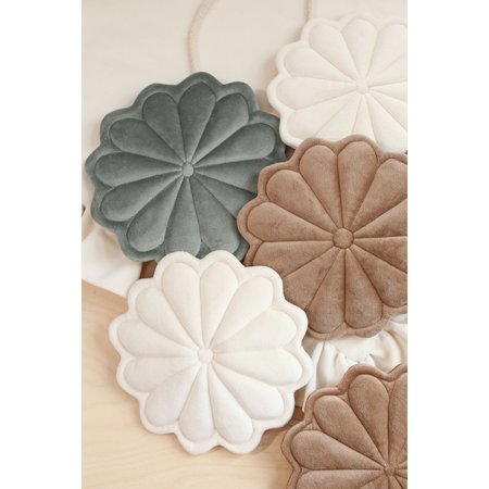 Slinger Daisies - beige, cream, mint