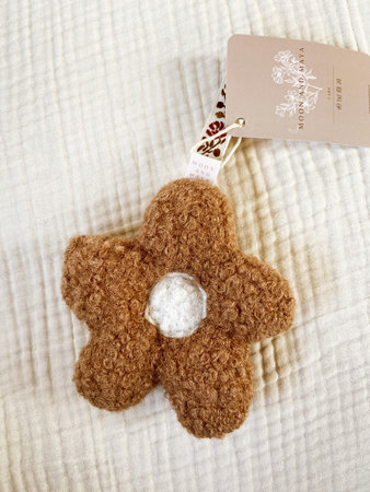 Speendoekje daisy - brown met flower lint rood