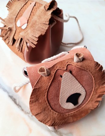 Lion bag - rust/peach
