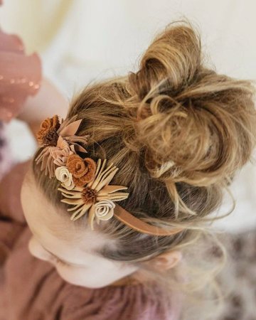 Wildflower headband - nude 6-12mnd