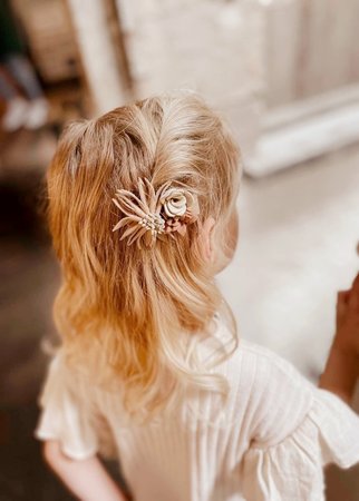 Wildflower hairpin - nude