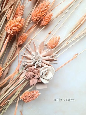Wildflower hairpin - nude