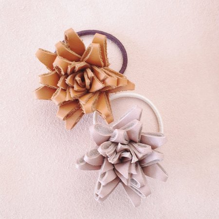 Vive flower elastic - cognac